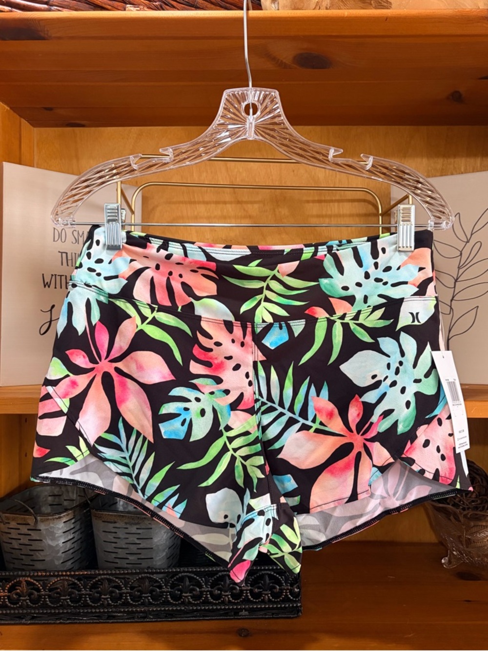 Hurley Tropic Soft Wave Board Shorts Size Small NWT Surf Beach Tropical Women’s - Picture 4 of 8
